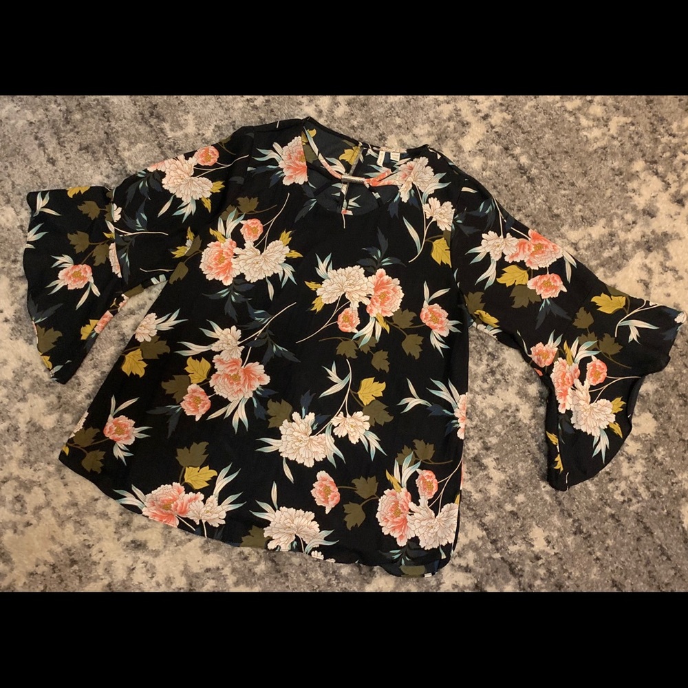 Women’s Plus Floral Blouse